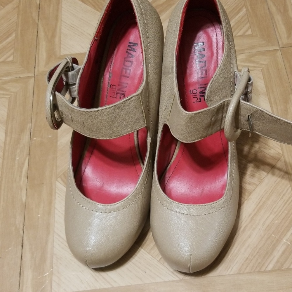 Heels - Picture 4 of 8